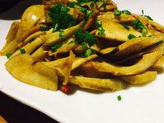 鱼竹林炒菌菇-万藏·荞麦酒房BANKURA JAPANESE SOBA KITCHEN(长乐路店)