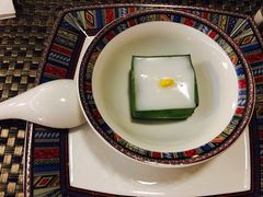 -华凌牛庄西餐厅(乌鲁木齐华凌美爵大饭店)