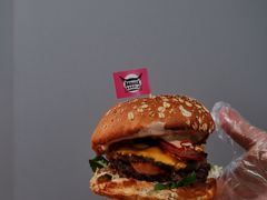 双层西部牛肉汉堡-汉堡双倍·喜鹊堡