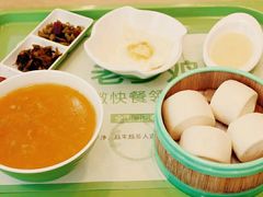 -老乡鸡(亳州路天庆大厦店)