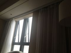 一半时墙，闷的慌-北大博雅国际酒店