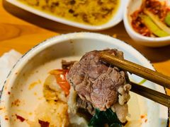 -大众跷脚牛肉馆·非遗传承单位(峨眉山店)