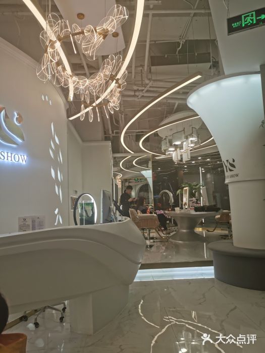 MYYF SALON烫发染发图片