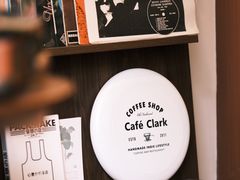 -Café Monson