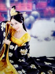 -盘子女人坊生日照·摄影馆(华强店)