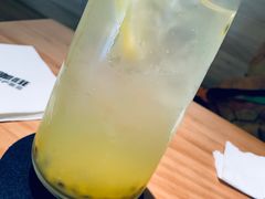 -三勾JJJ Burger&Coffee(梅溪湖店)