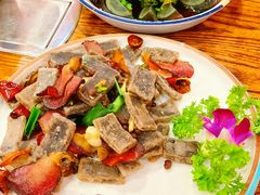 -亮欢寨酸汤鱼(沙冲路店)