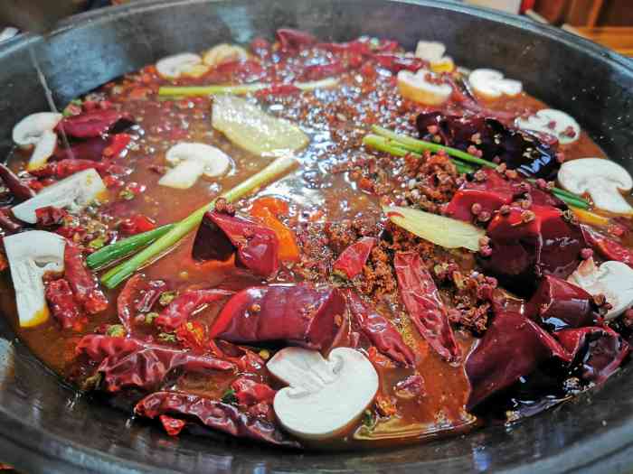 玉林巷子口火锅(玉林总店)-"在大众点评上看到的,评价都还可以,于是就