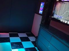 -宝岛甲壳虫KTV(蓝天路店)