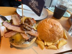 经典大汉堡-The Diner X餐厅(青岛万象城店)