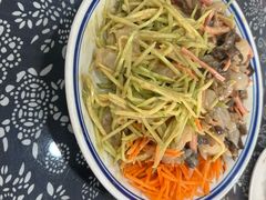 -八两八金·莱芜特色炒鸡(市南漳浦路店)