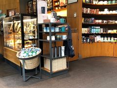 面包甜点陈列柜-星巴克(北京西大望路温特莱店)