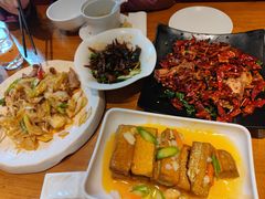 -隔壁老王·家常云南菜(花巷店)