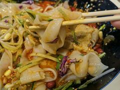 传统麻酱凉皮-西北杂粮筐凉皮大王(环球中心店)