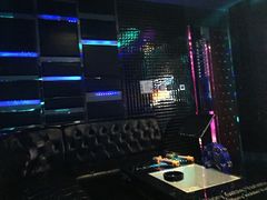 -蓝尊量贩(黄河路店)