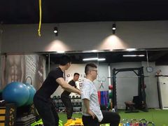 -征成健身连锁私教工作室(九公里店)