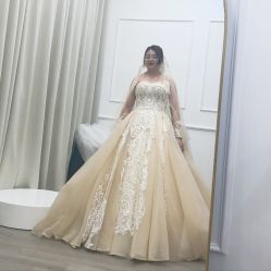 -Lady  Jane高端婚纱礼服馆