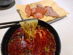 -牵人麻辣粉(粉巷店)