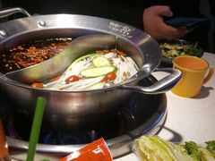 -钢管厂五区小郡肝串串香(滨江店)