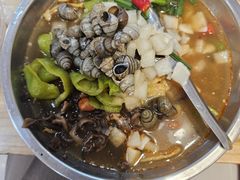 -柳州肥姨妈大骨螺蛳粉(东靖路店)