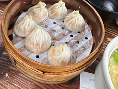 -莱莱小笼·乔艾
