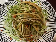 香椿苗黑豆腐丝-恭敬李·烤鸭(天坛北门店)
