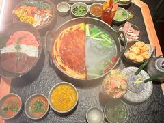 -三出山火锅(南京万象天地店)