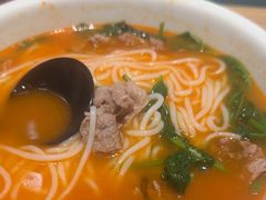 -蒙自源米线大王(东站店)