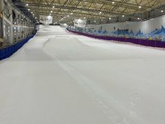 -乔波室内滑雪场