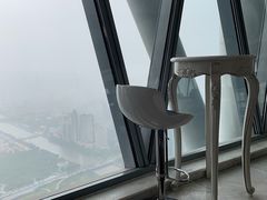 -广州塔卢特斯法国旋转餐厅