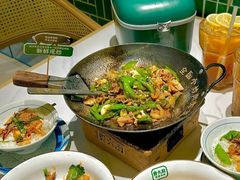 -费大厨辣椒炒肉(高铁吾悦广场店)