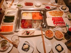 -海底捞火锅鲜切牛肉主题店(长寿路店)