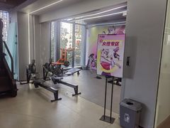 -超鹿运动(五四路恒力城店)