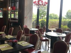 -上海虹桥西郊假日酒店