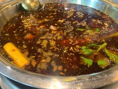 -肖肖酸萝卜鱼火锅(总店)