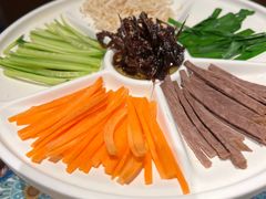 鸡丝凉米线-云海肴·汽锅鸡·云南菜(天山百盛优客店)