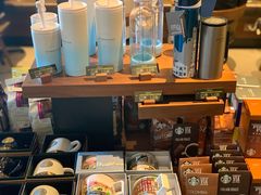 零售区-星巴克(宝山万达店)