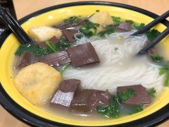 -龙咆汤包·手工现包小笼(拱北口岸店)