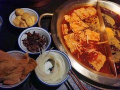 -九鼎轩脆毛肚火锅(南京东路店)
