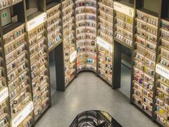 -上海虹桥中心爱琴海亚朵S酒店