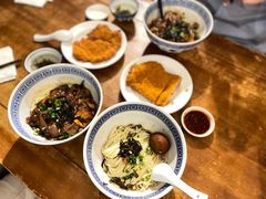 -沪西老弄堂面馆(定西路店)