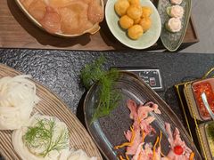 -得意咚瓜·顺德鱼生·冬瓜火锅(深圳首店)