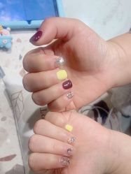 -花颜悦色款式美甲美睫