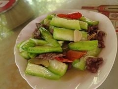 圣瓜炒鸡杂-小河湾酒店