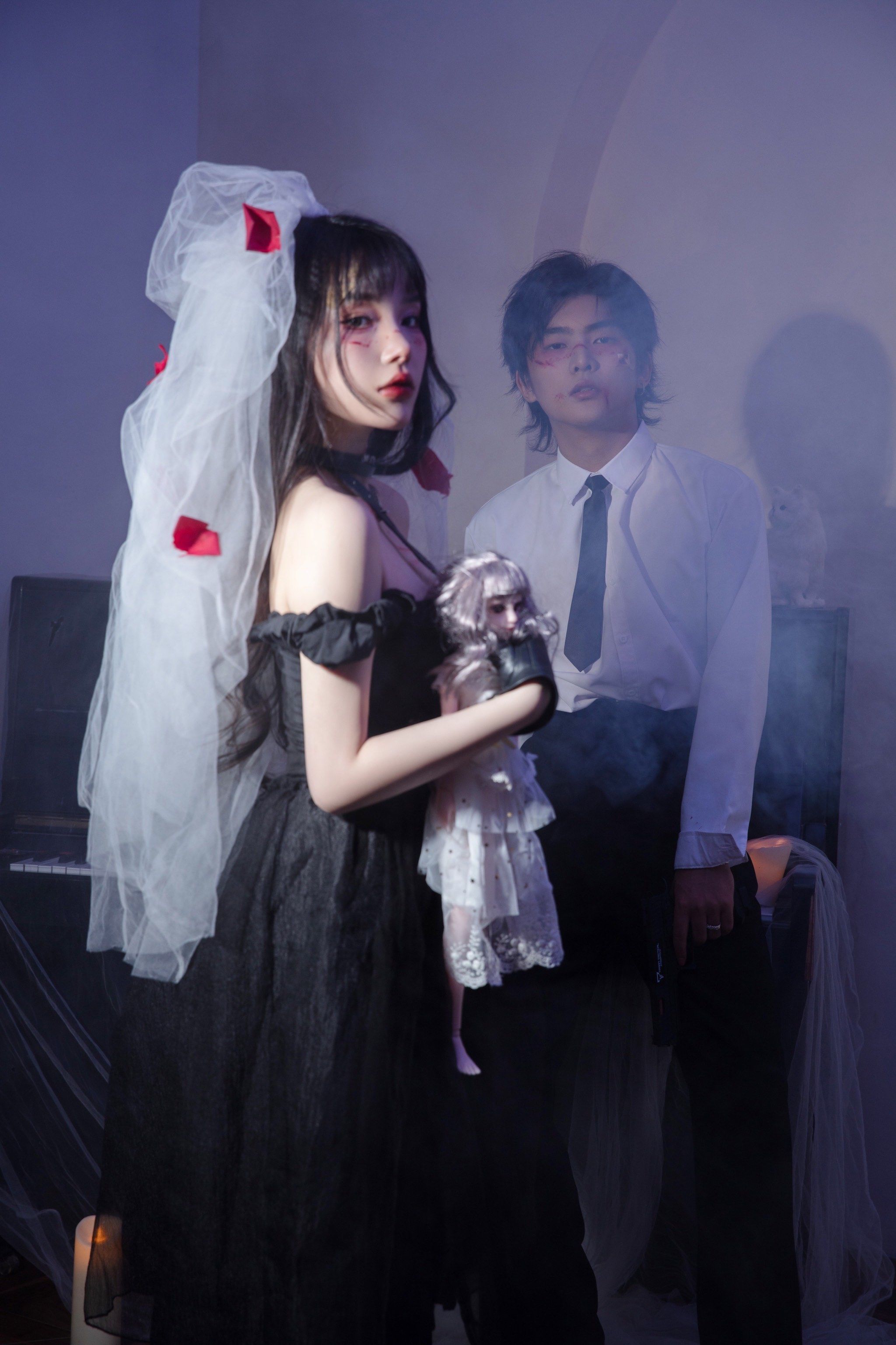 "史密斯夫妇" 个性十足 暗黑风情侣写真