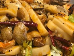 黑松露牛肝菌焖牛蛙-云海肴·汽锅鸡·云南菜(苏州中心店)