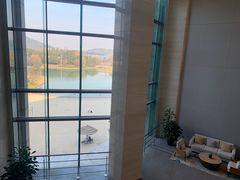 -上海佘山世茂艾美酒店