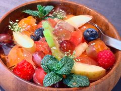 薄荷接骨木花渍当季水果-美美九席·湖景餐厅(李公堤店)