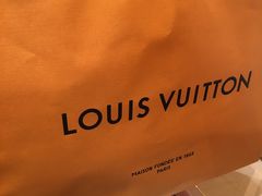 -文艺复兴百货(米兰大教堂广场店)