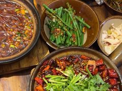 -有红鸡毛店·砂锅菜(抚琴夜市店)